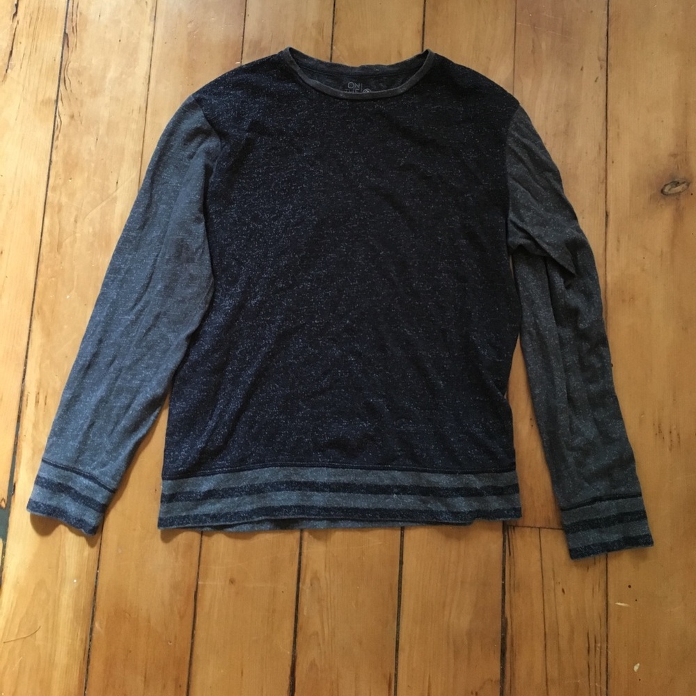 Two tone grey/black pullover