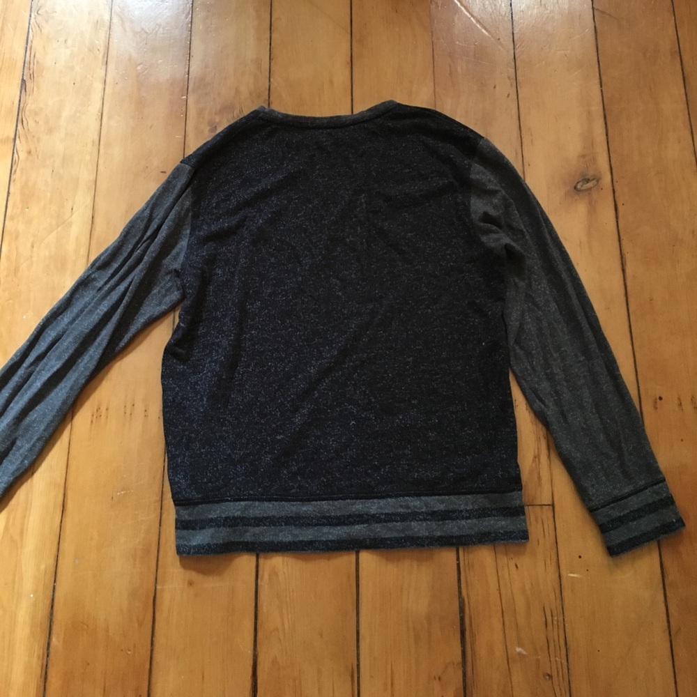 Two tone grey/black pullover - Picture 2 of 3