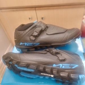 Men's shimano cycling shoes me7