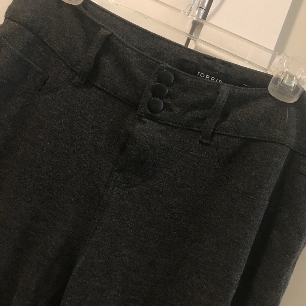 Torrid Jegging Grey! Size 16! Perfect with boots!