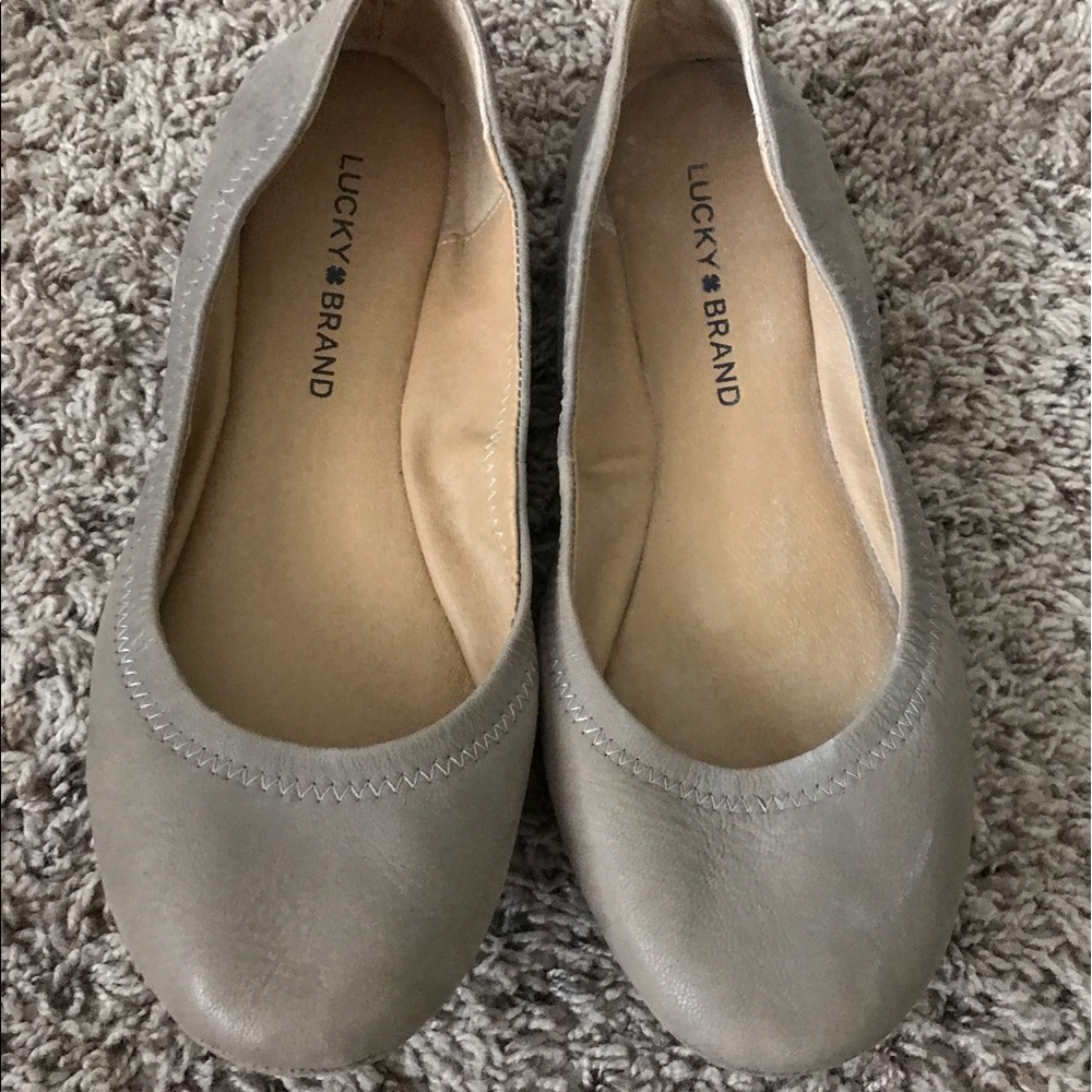 Lucky Brand Cream Flats!