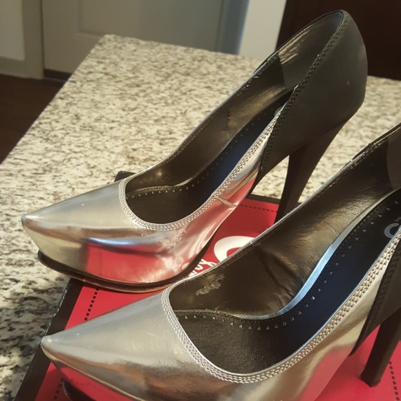 Sam Edelman Circus Pumps - Picture 4 of 6