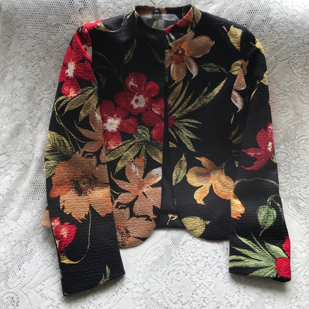 Ellen Tracy Floral Blazer