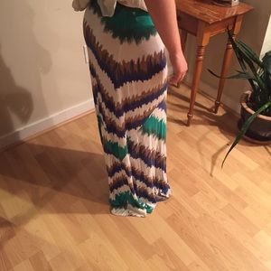 Adorable maxi skirt!