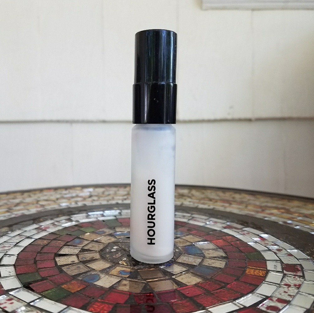 Hourglass Veil Mineral Primer