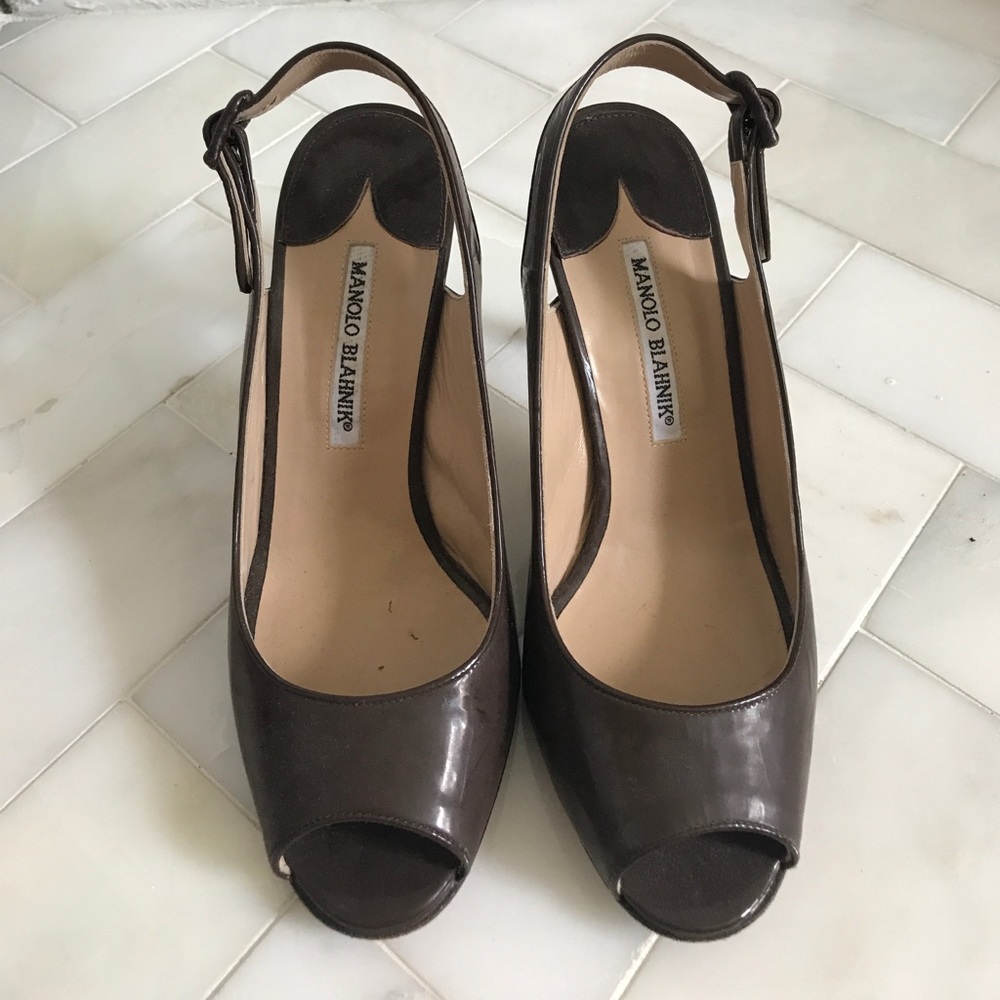 Manolo Blahnik Patent brown leather strappy heels