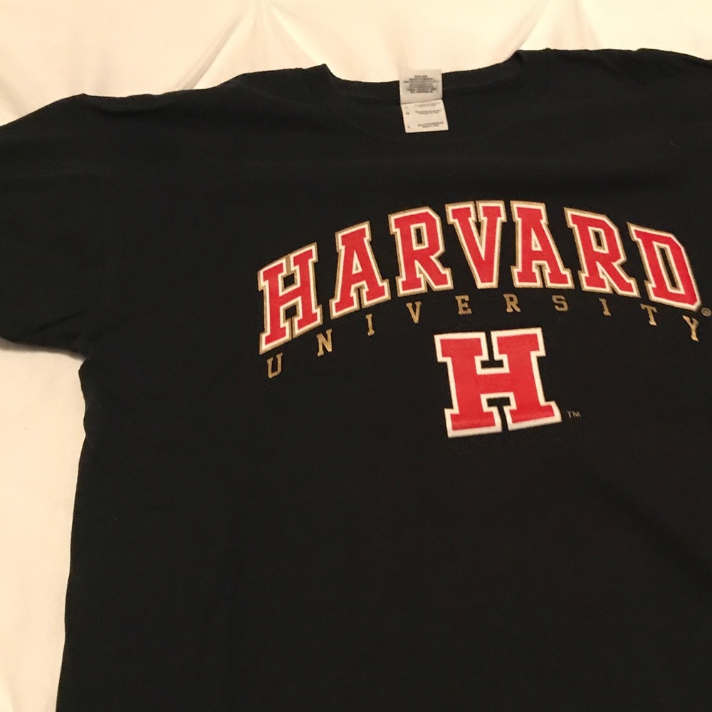 Men's size Large Harvard University T-Shirt