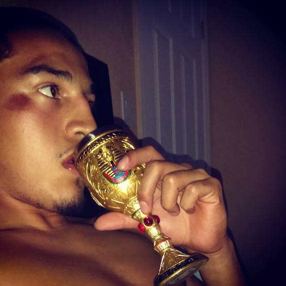 Meet your Posher, R - Picture 1 of 1