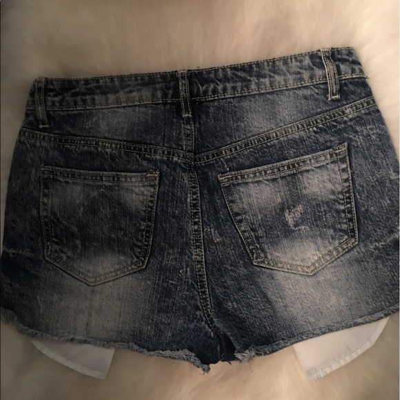 Shorts - Picture 2 of 2