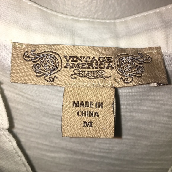 size M white blouse with lace detailing - Picture 4 of 4