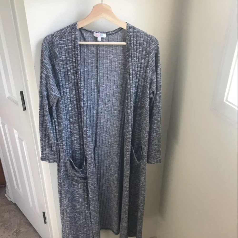 Lularoe Black Marbled Sarah. Smoke free home