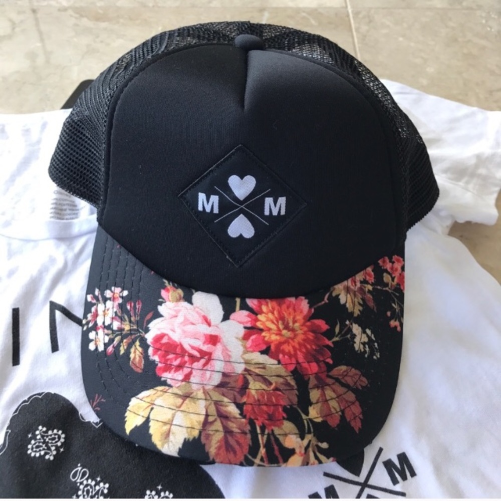 Minnie Mouse x Neff black and floral trucker hat
