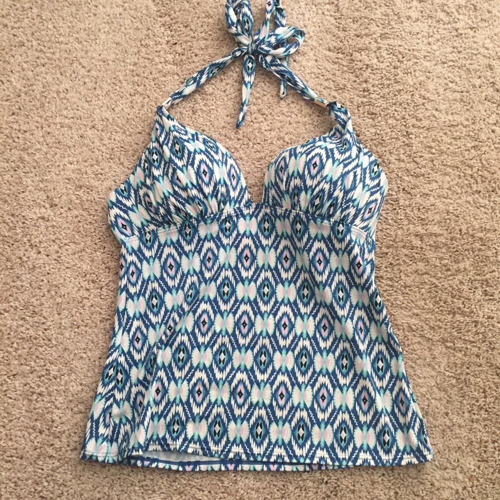 EUC Victoria's Secret ikat tankini top
