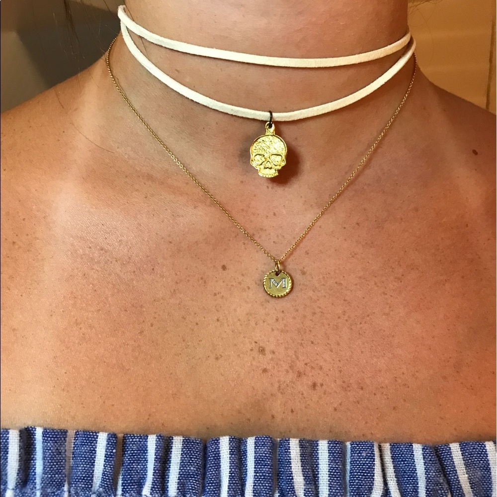 Skull wrap choker