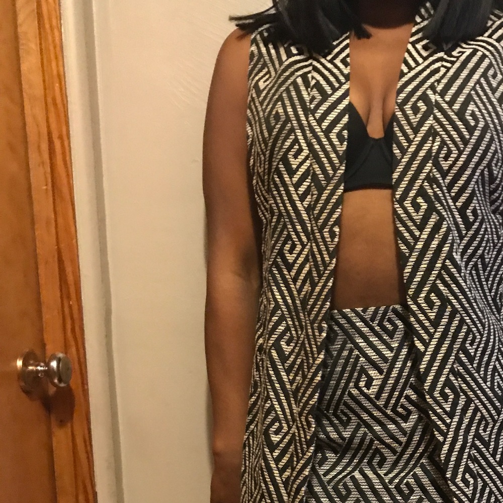 DOUBLE-BREASTED JACKET SKIRT SET