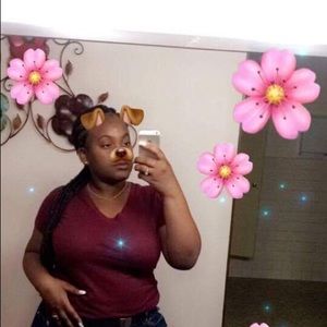 Meet your Posher, Lana