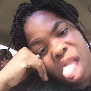 Meet your Posher, Deidre