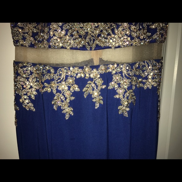 Prom Dress - Picture 4 of 6