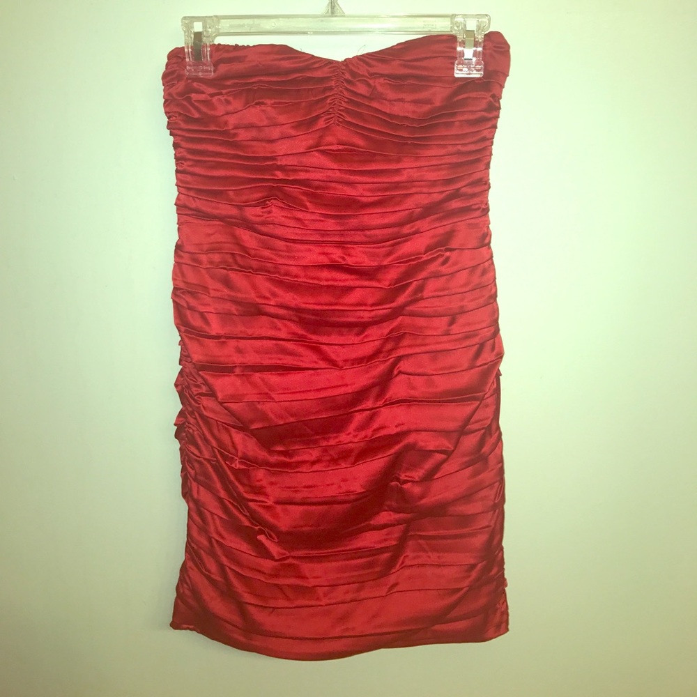 Express size 0 Strapless Dress