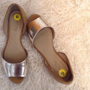Flat sandals, excellent condition