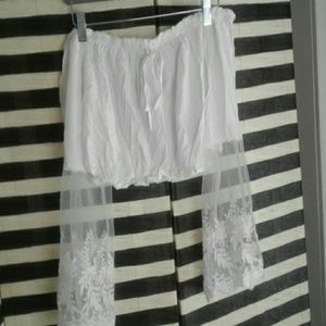 Nwot crop top 2$ if BUNDLED with 3ITEMS