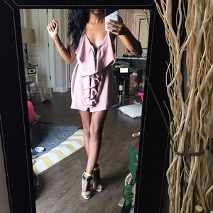 Mauve purple ruffled dress // Small