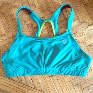 Moving Comfort Endurance Racer 34C