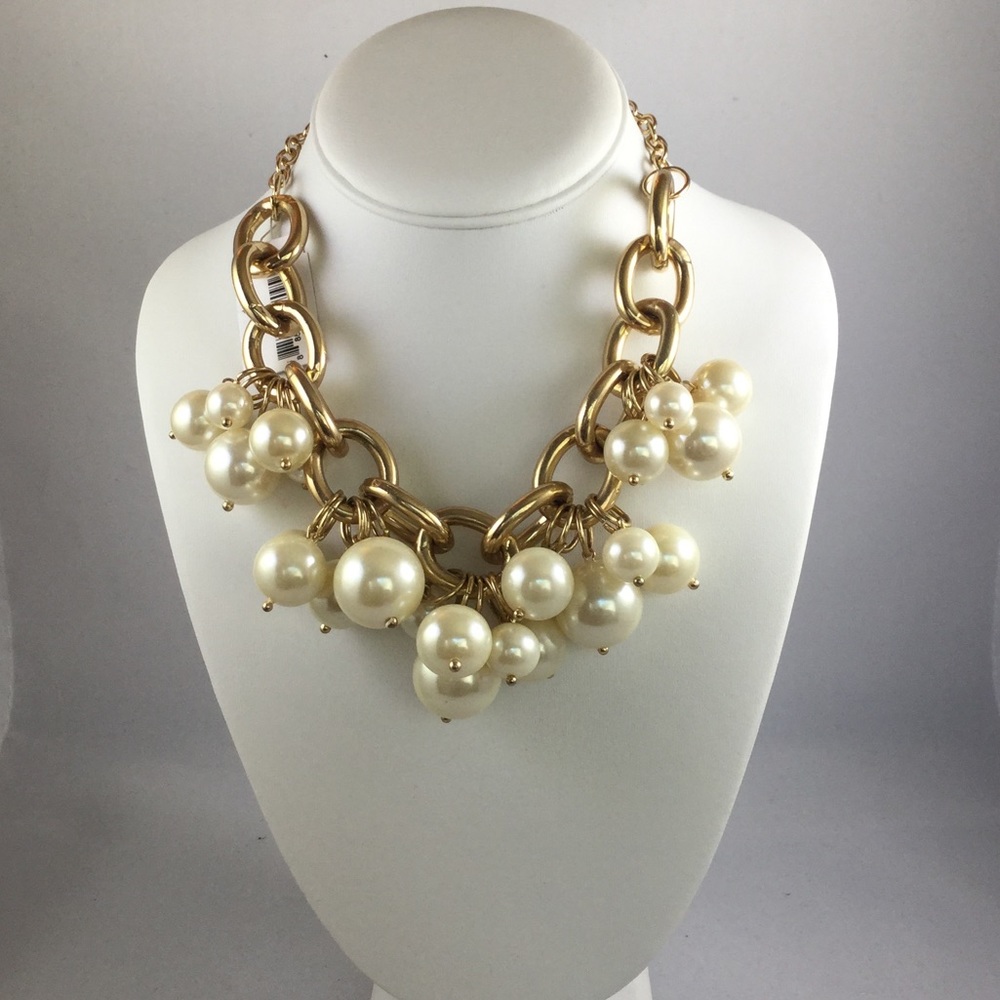 Cookie Lee Vivi Pearl Cluster Statement Necklace