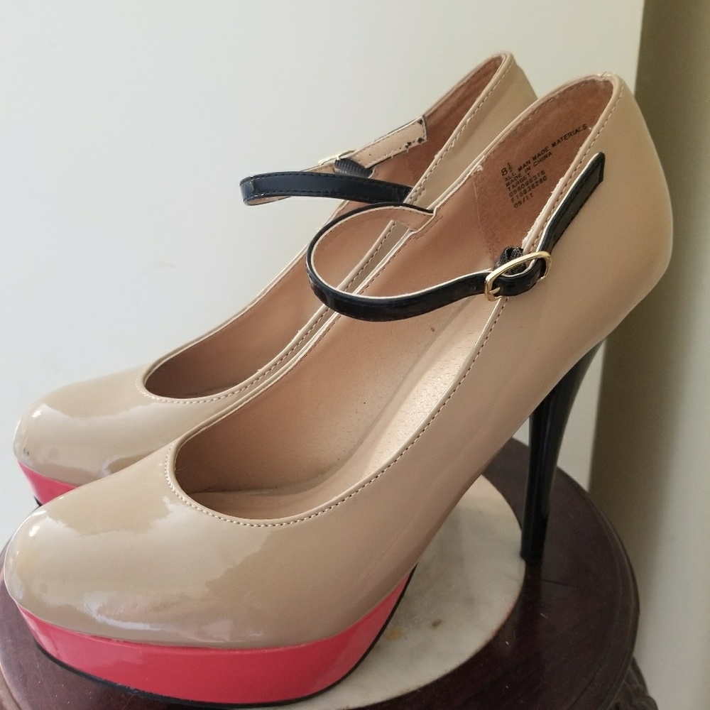 🍍Mossimo Heels