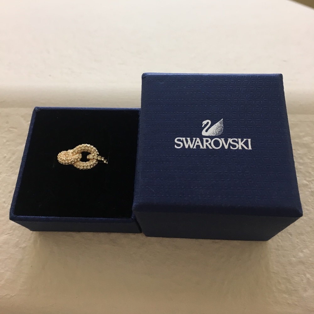 Swarovski gold ring