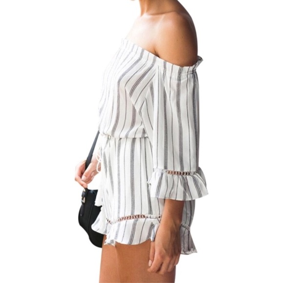 Off-Shoulder Romper - Picture 3 of 4