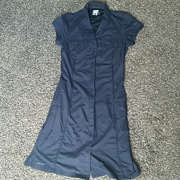 green sheath dress with sleeves