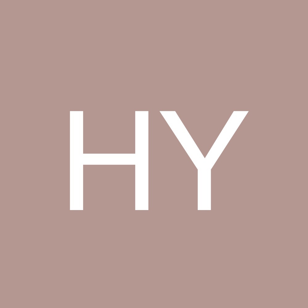 Meet your Posher, Hilary