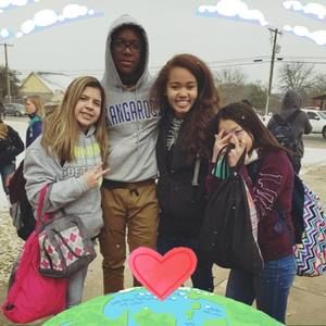 Meet your Posher, Victor