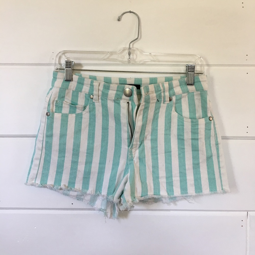 Forever 21 Blue & White Stripes Shorts
