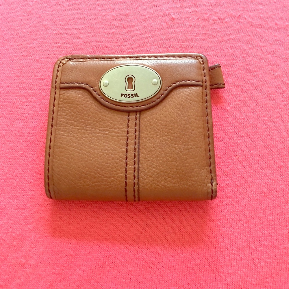 Small Fold Fossil Wallet
