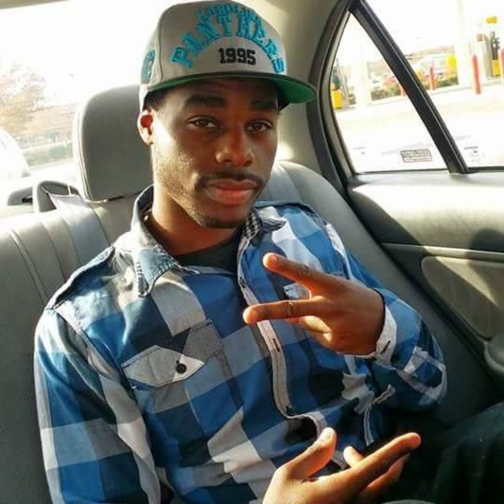 Meet your Posher, Louis