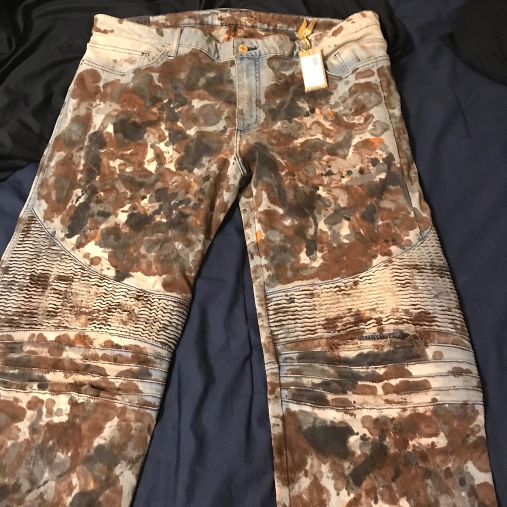 Robin Jeans, never been worn. Tags still on.