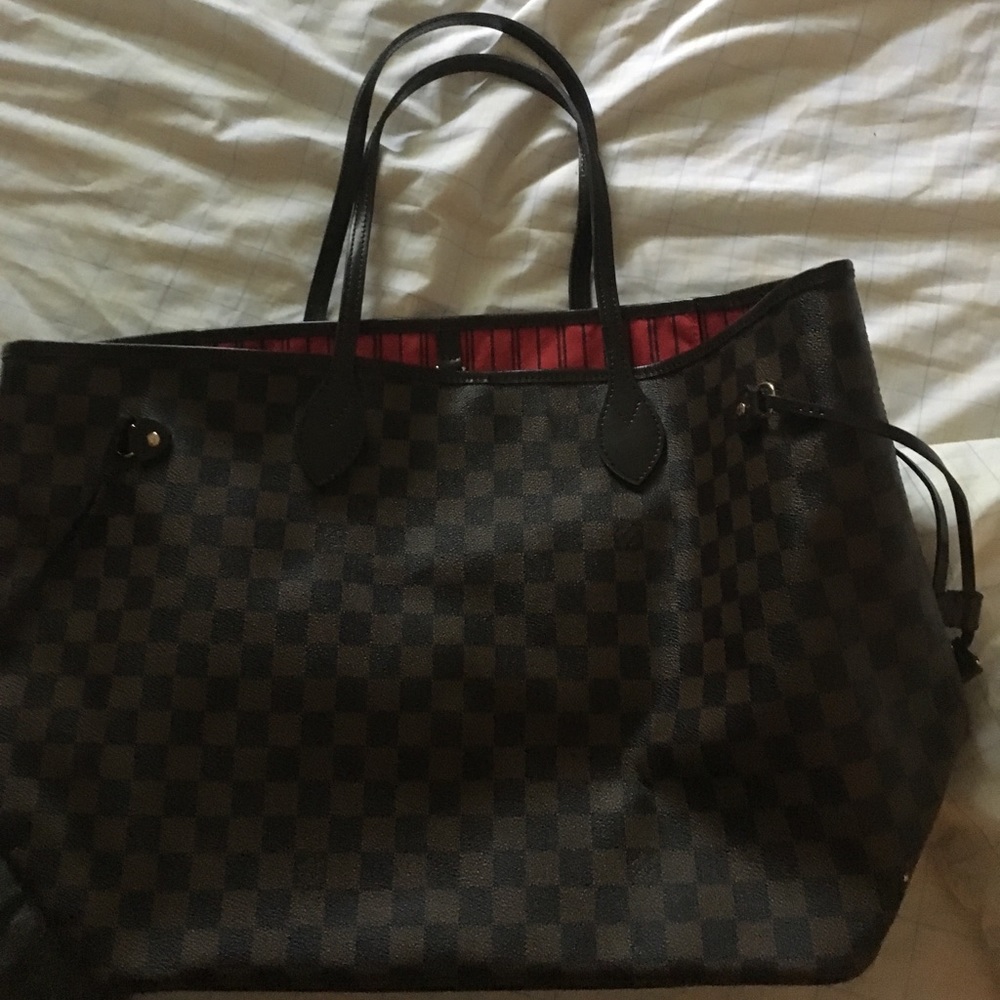 Louis Vuitton Neverfull