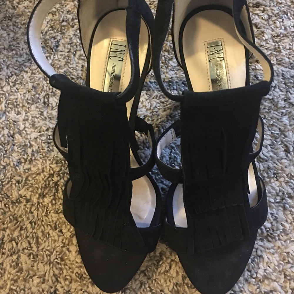Black sandals