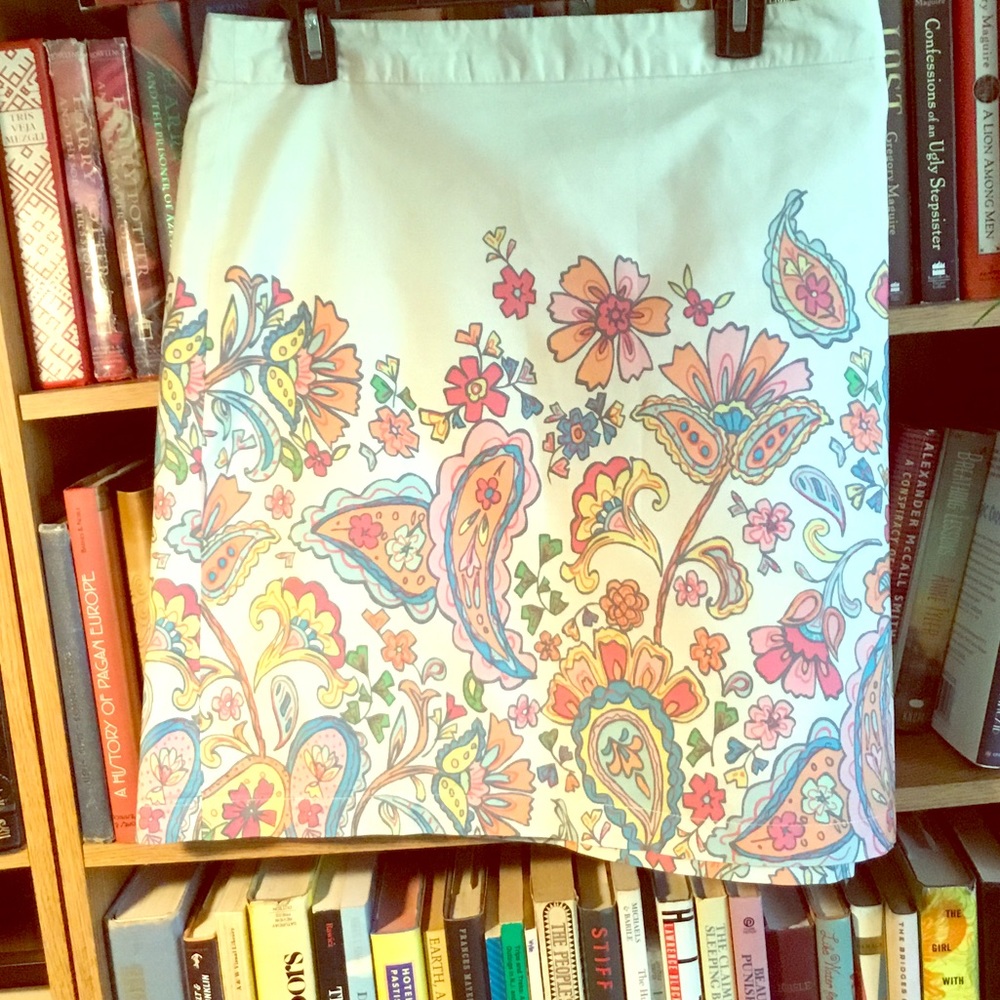 Cream mini with pastel paisley design