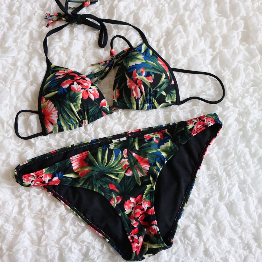 Hollister Bikini Set Size XS Top M Bottom