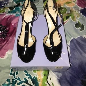 Patent Peep toe Pumps
