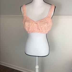 42 D Breezies bra