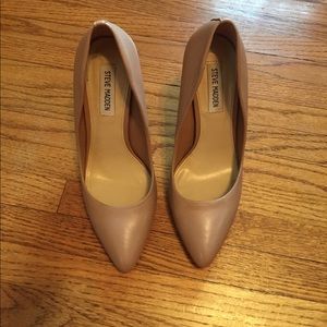 Steve Madden Shoes - Steve Madden Nude Leather Pumps Steve Madden Shoes - Steve Madden Nude Leather Pumps