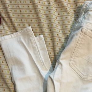 Almerican Eagle white jeans