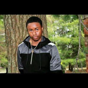 Meet your Posher, Devonte