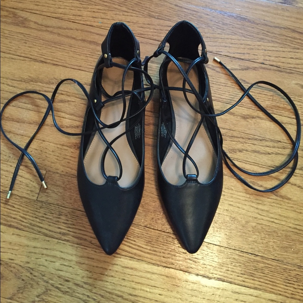 Old Navy Black Lace Up Flats