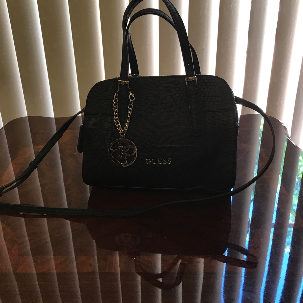 Black guess, small bag.