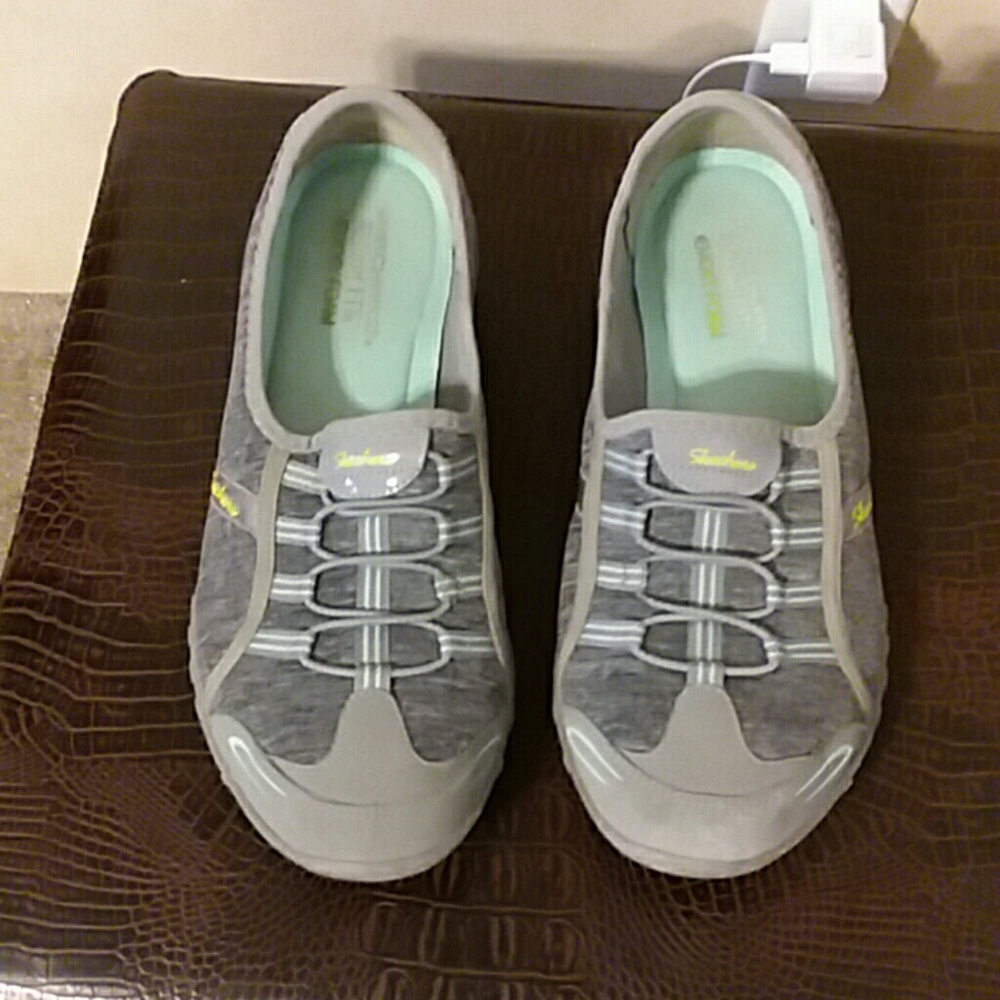 Walking shoes